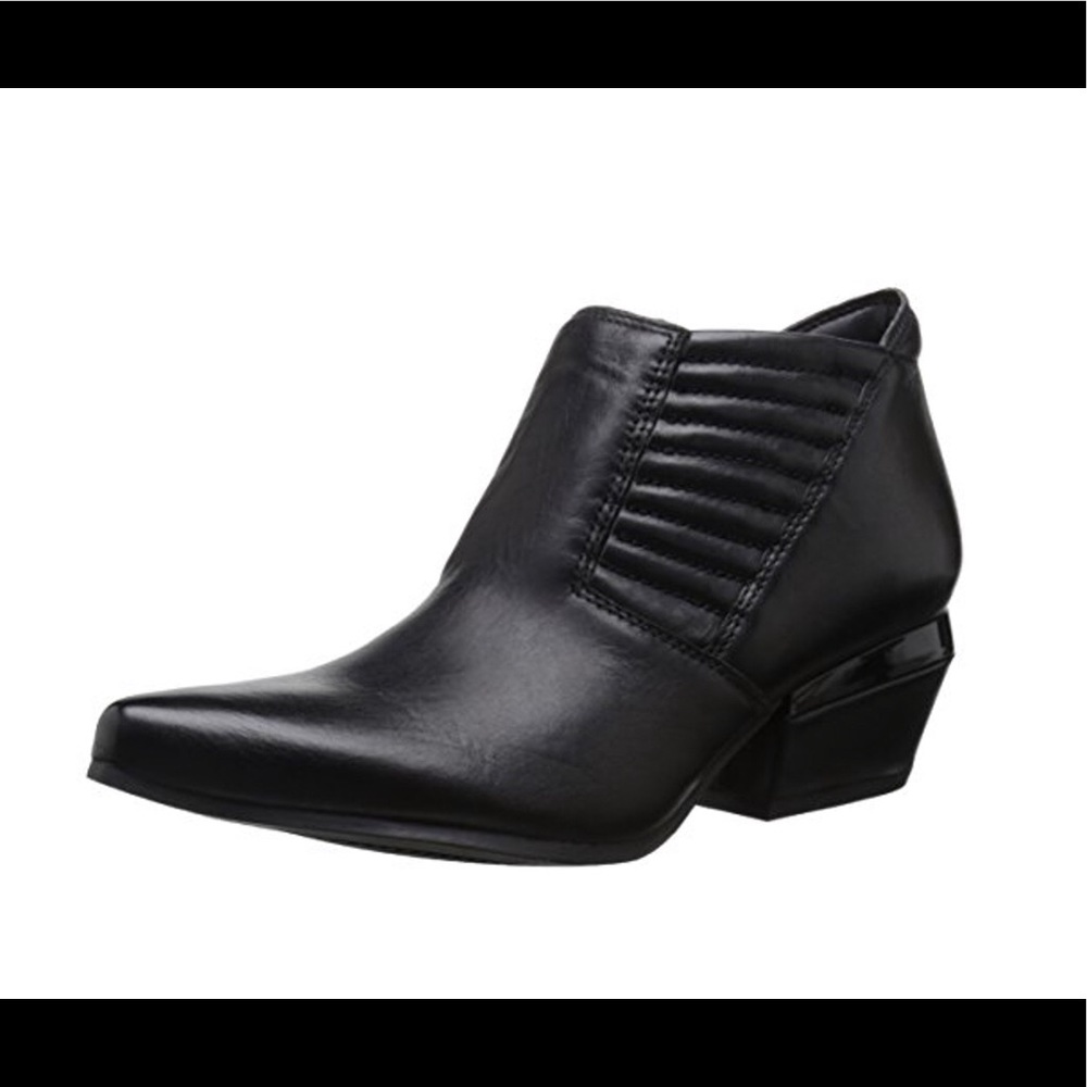 NAYA TEZLA WESTERN BLACK COMFORT BOOTIES